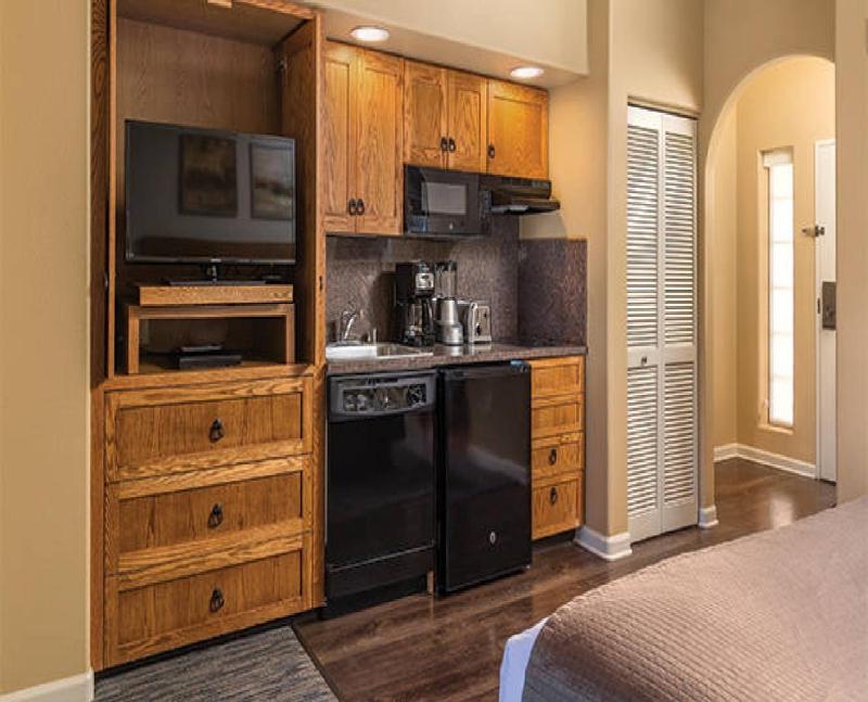 Beautiful Hotel in Legacy Golf Resort - Studio Sleeps up to 4 - image 4