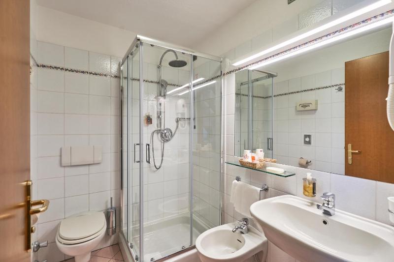 Quadruple Room image 1
