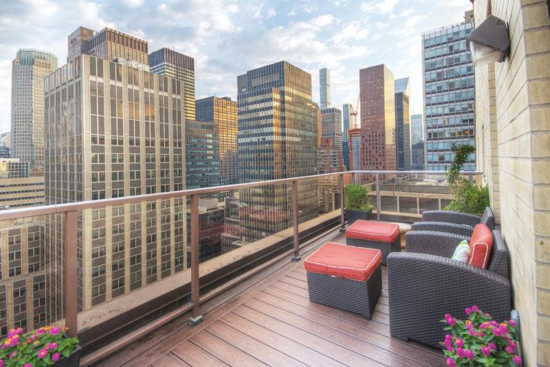 Beautiful Resort in Midtown 45 - Deluxe 1BD - image 7