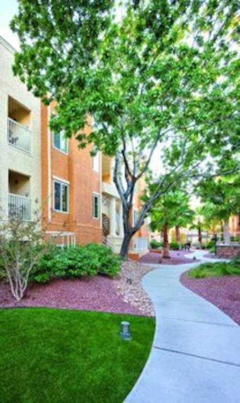 Worldmark Tropicana Avenue 2BD - image 12