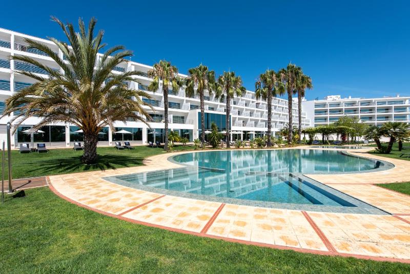 Vista Marina Apartamentos Turisticos - image 2