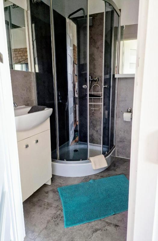 Double Room image 1
