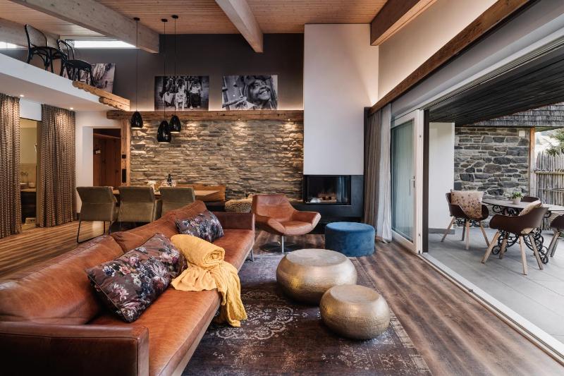 Superior Apartment image 1