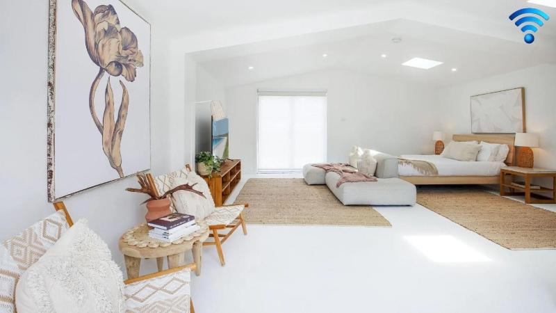 Bungalow 21 - image 1