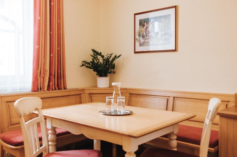 One-Bedroom Apartment image 1