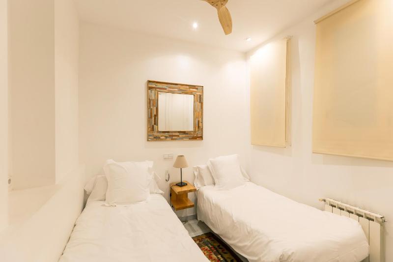 BCN Apartments 41 - image 11
