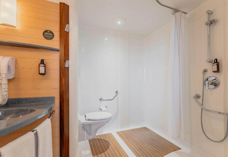 Triple Room - Disability Access image 4