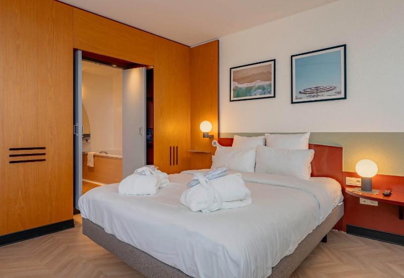 Superior Double Room image 1