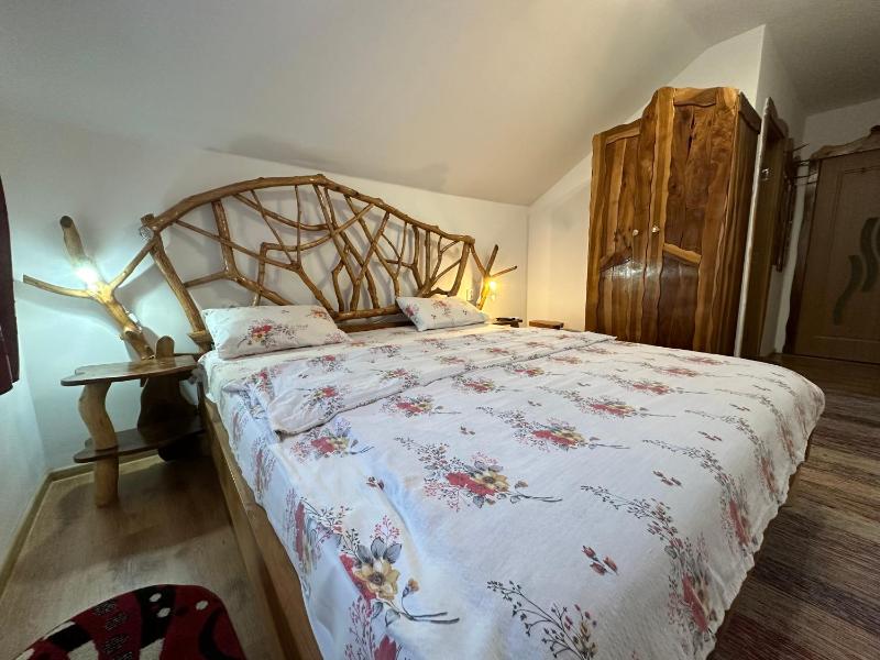 Double Room with Private Bathroom image 2