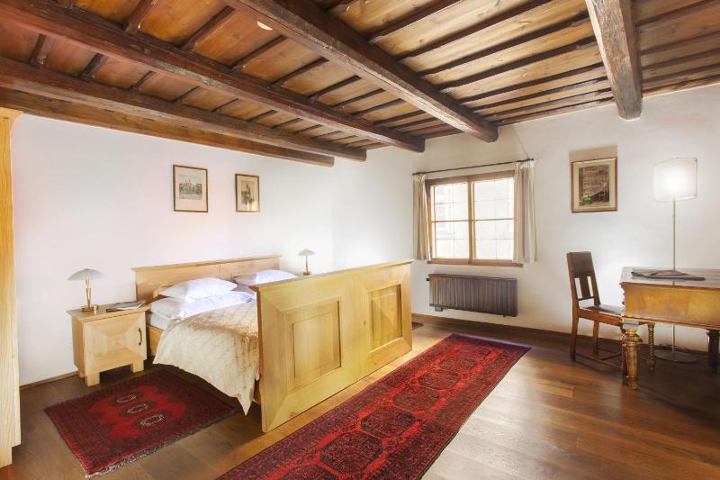Superior Double Room image 3