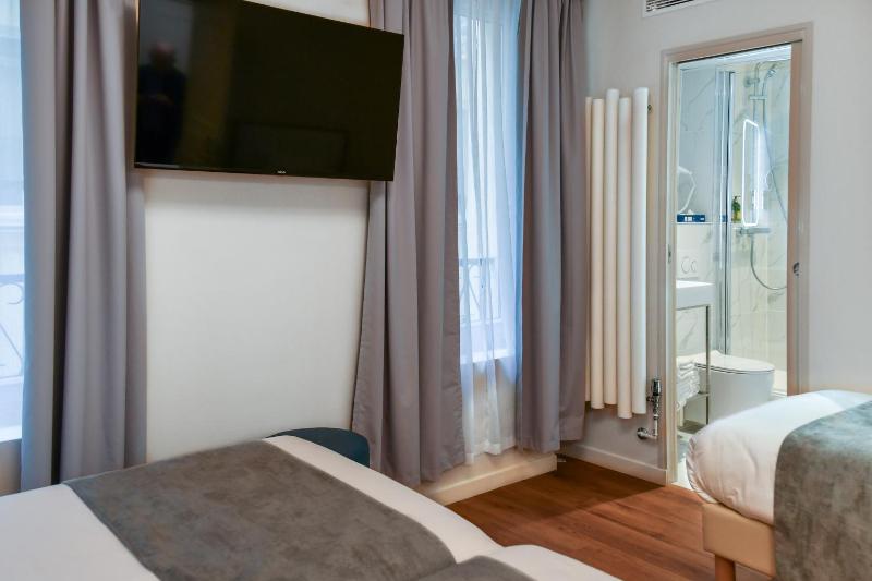 Triple Room image 4