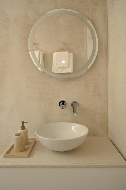 Hotel Hello Plovdiv - Free Parking and Pet Friendly - image 7
