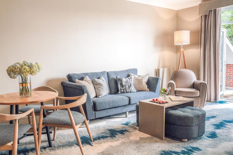 Signature Suite image 4