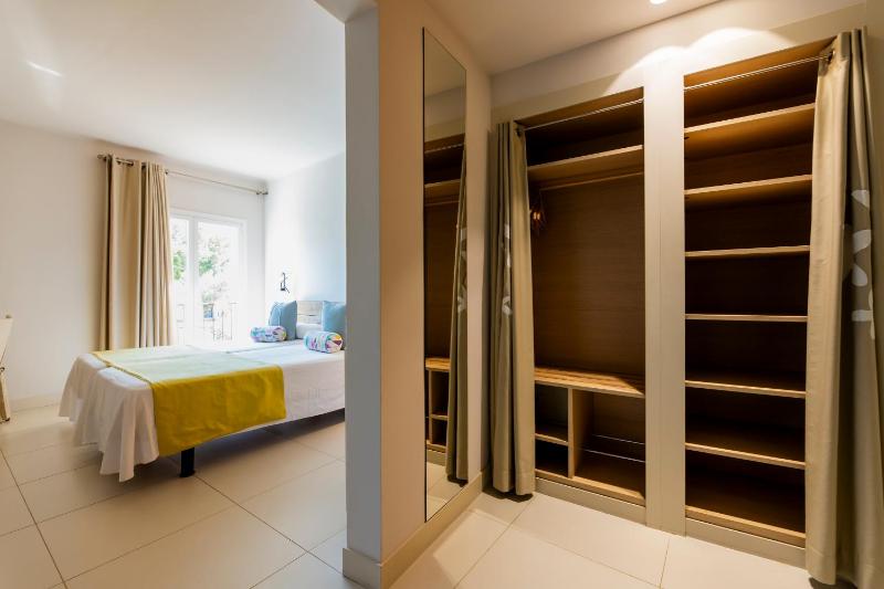 Superior Double or Twin Room image 4