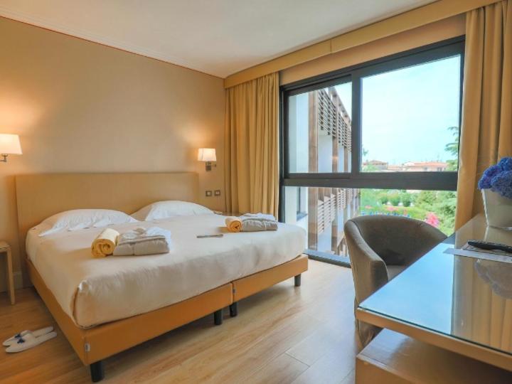Economy Double Room with Spa Access image 1