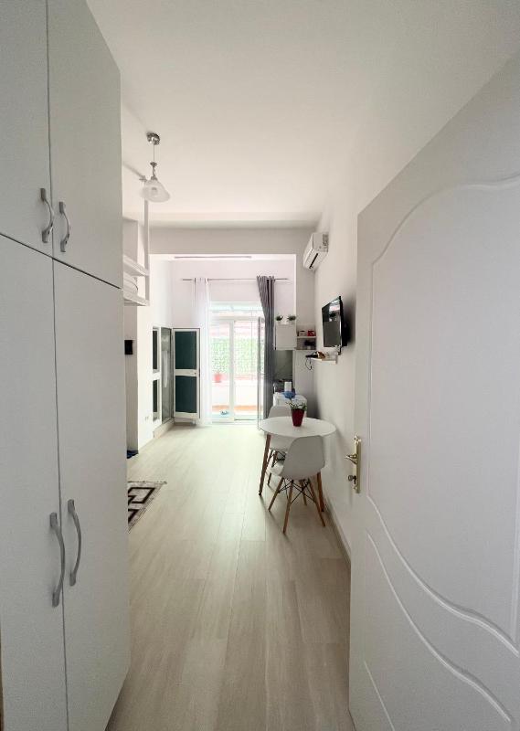 Comfy Studio APT close to Lake Park - image 13