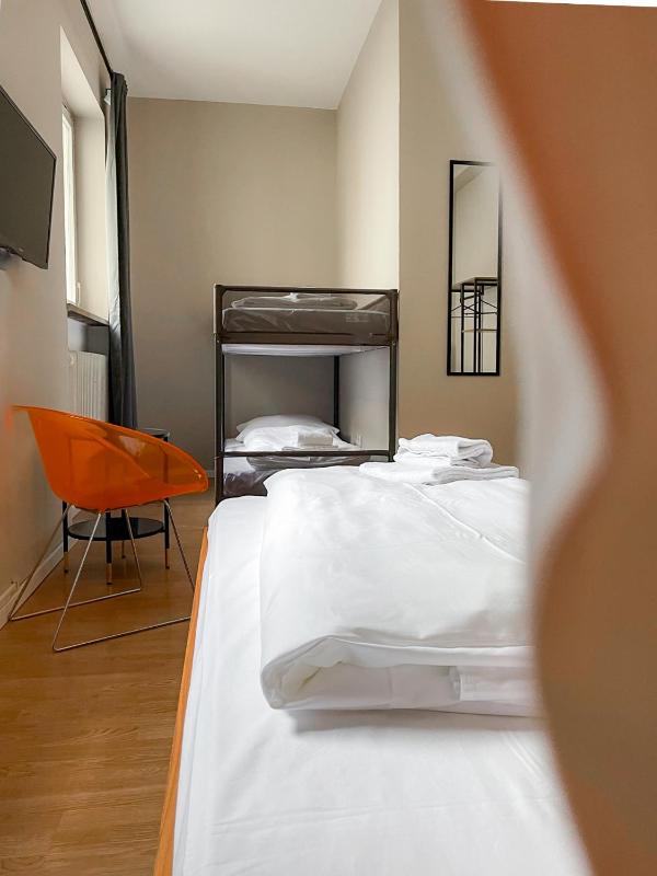 Quadruple Room image 1