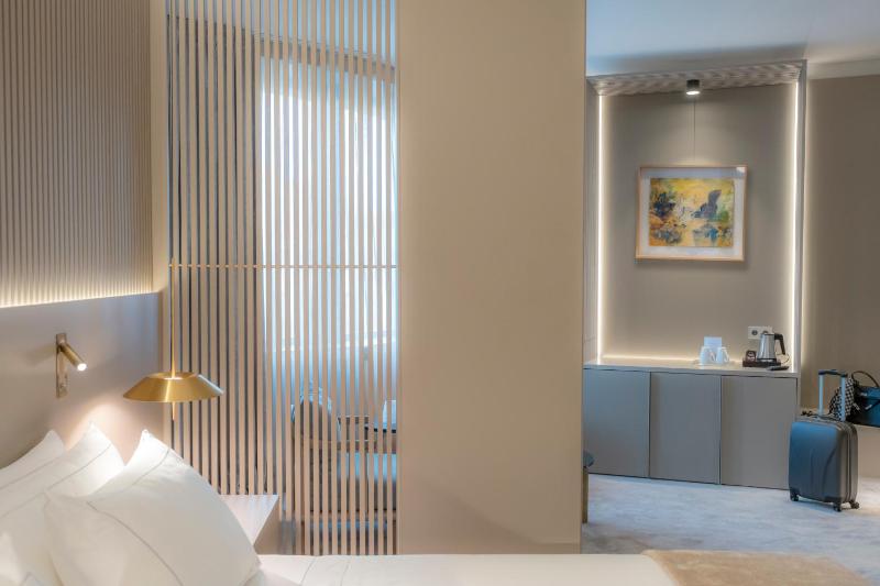 Junior Suite image 2