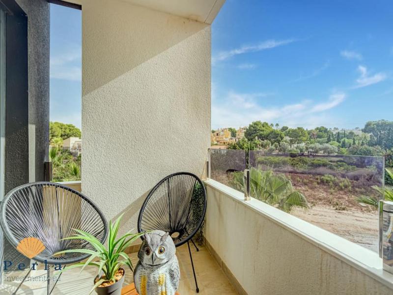 Beautiful 2 bedroom apartment in Orihuela Costa - image 3