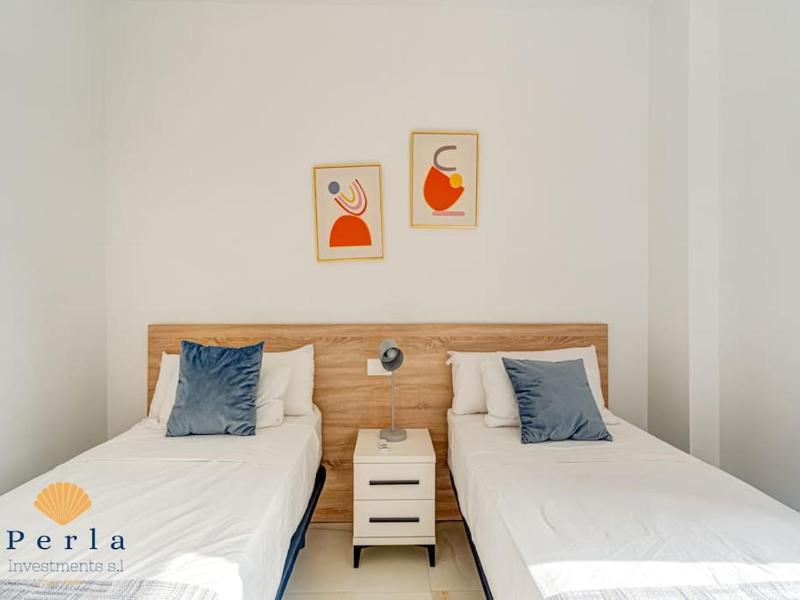 Beautiful 2 bedroom apartment in Orihuela Costa - image 16