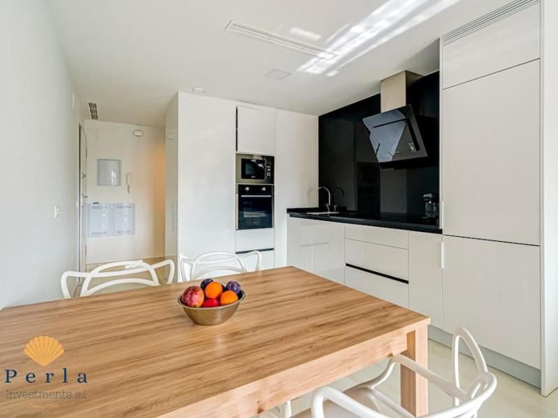 Beautiful 2 bedroom apartment in Orihuela Costa - image 24
