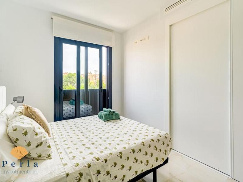 Beautiful 2 bedroom apartment in Orihuela Costa - image 25