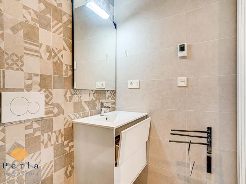 Beautiful 2 bedroom apartment in Orihuela Costa - image 26