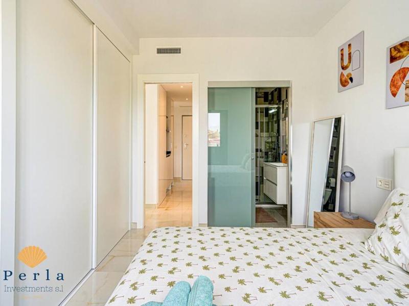 Beautiful 2 bedroom apartment in Orihuela Costa - image 28