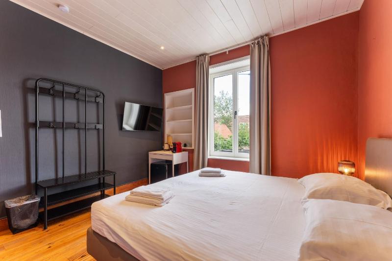 Double Room with Private External Bathroom image 1