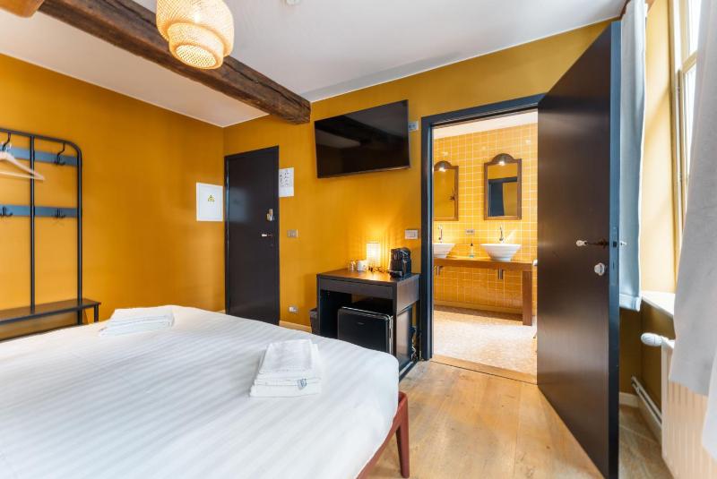 Lake Suites - image 4