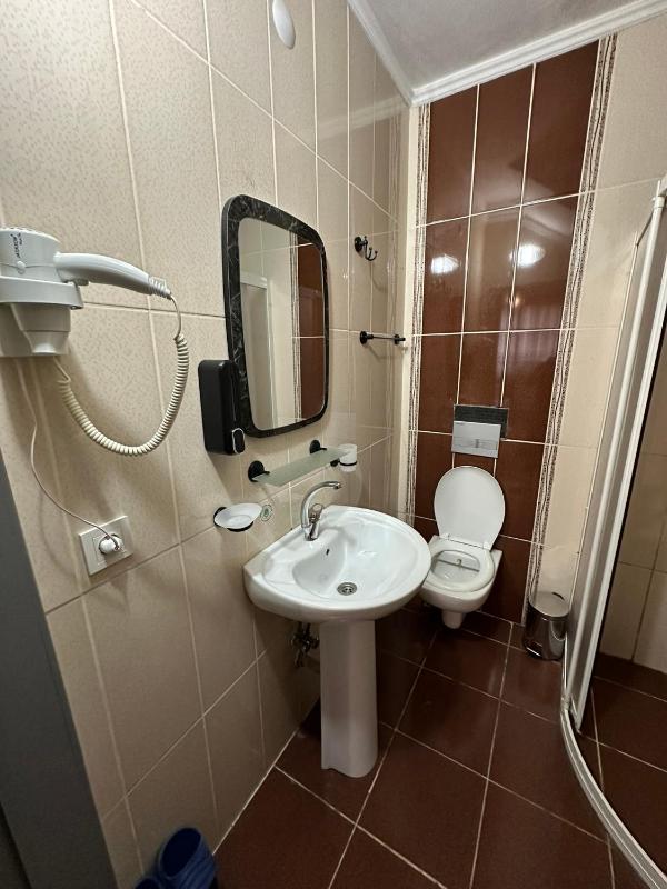 Two-Bedroom Deluxe Apartment image 4