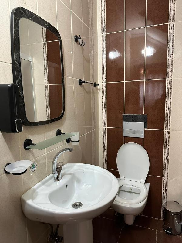 Two-Bedroom Deluxe Apartment image 2