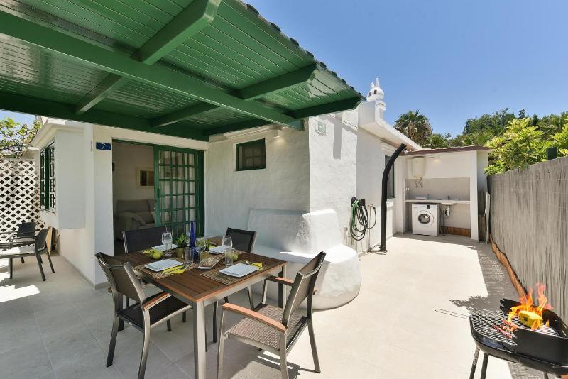 Cozy Bungalow Playa Flor Maspalomas by VillaGranCanaria - image 4