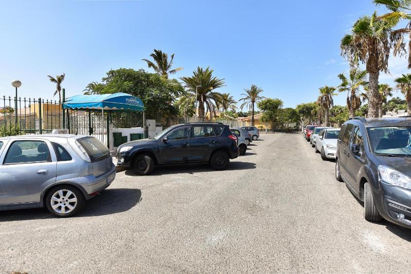 Cozy Bungalow Playa Flor Maspalomas by VillaGranCanaria - image 13
