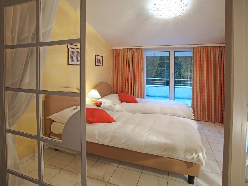 Grand Suite with Lake View image 4