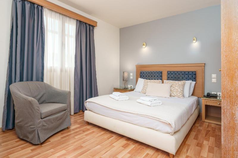 Parnon Hotel - image 7