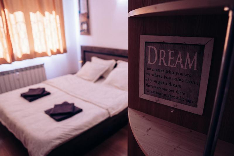 Getaway 2-Rooms near the Lake Images