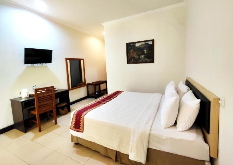 Lombok Garden Hotel - image 46