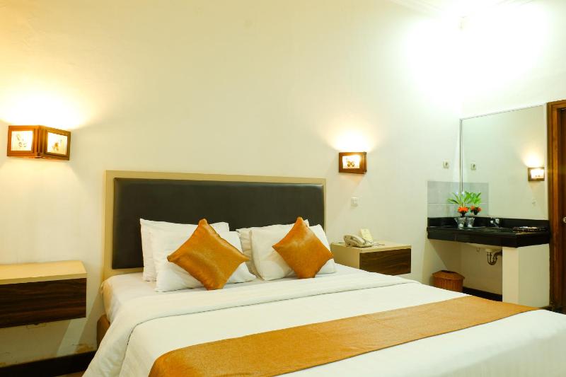 Lombok Garden Hotel - image 34