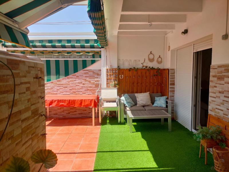Ático con vistas al Puerto de Aguadulce - image 9