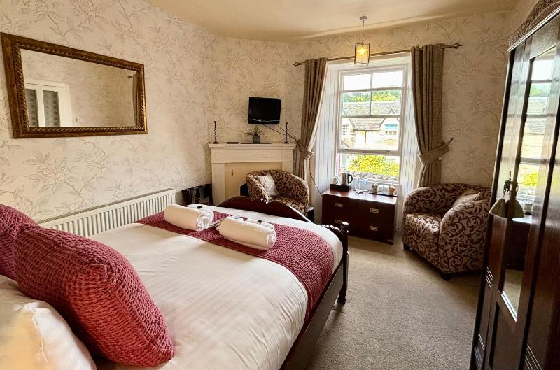 Standard Double Room image 4