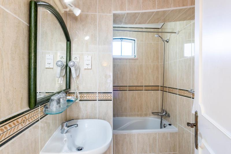 Special Offer - Double or Twin Room image 4