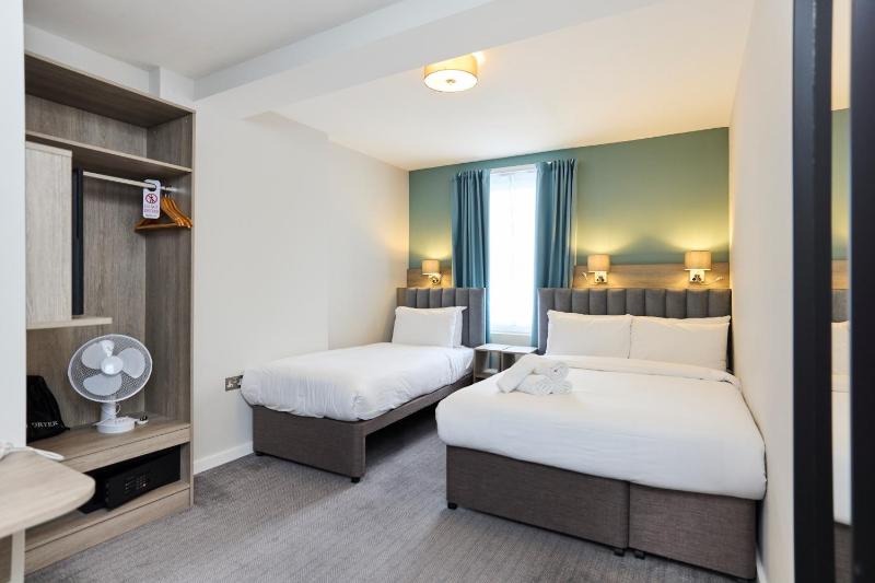Triple Room image 1