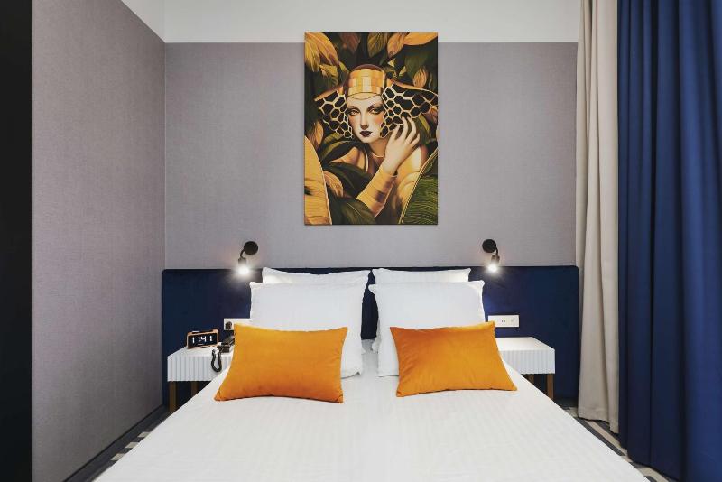 Standard King Room - Non-Smoking image 3