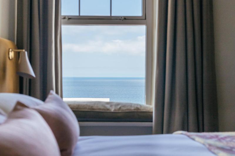 Sea View Double Room image 2