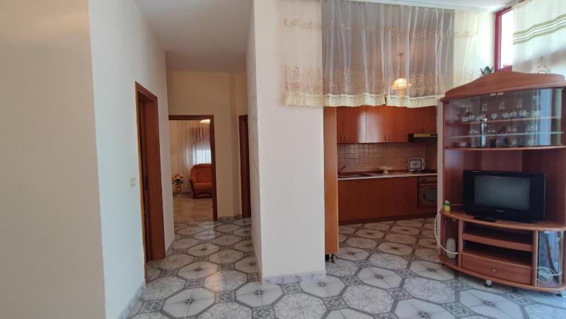 Apartament - image 8