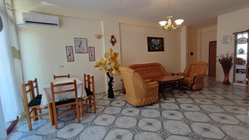 Apartament - image 7