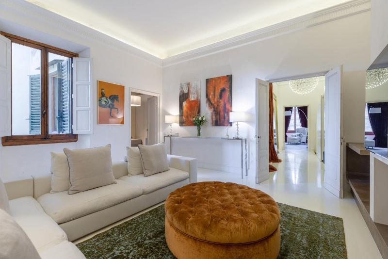 Luxury Apartment with big terrace in Florence - image 12
