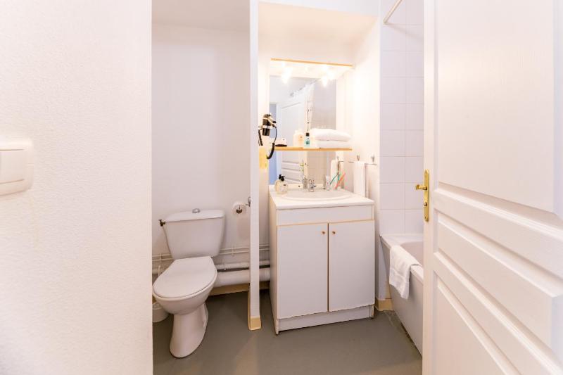 One-Bedroom Apartment (4 Adults) image 3
