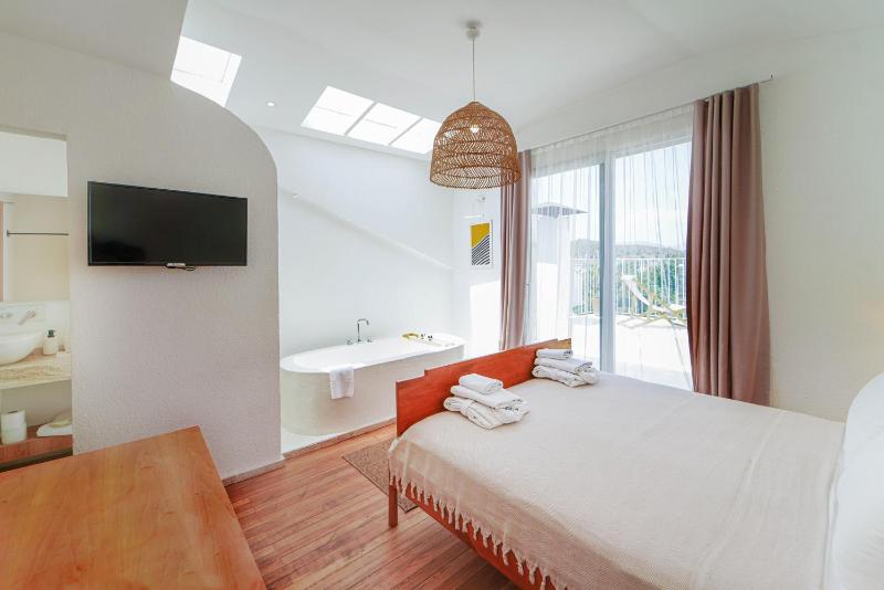 Perle House - image 35